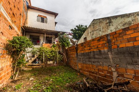 Casa à venda com 125m², 2 quartos e 2 vagasQuintal