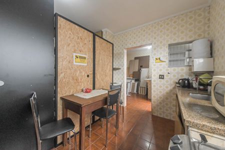 Casa à venda com 145m², 2 quartos e 8 vagasCozinha