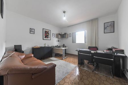 Casa à venda com 145m², 2 quartos e 8 vagasSuíte