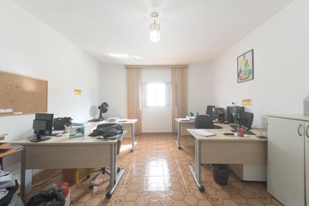 Casa à venda com 145m², 2 quartos e 8 vagasQuarto 1