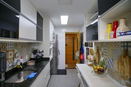 Apartamento à venda com 130m², 3 quartos e 2 vagasCozinha e Área de Serviço