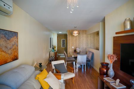 Apartamento à venda com 130m², 3 quartos e 2 vagasSala