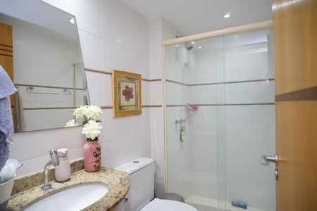 Apartamento à venda com 130m², 3 quartos e 2 vagasBanheiro Social