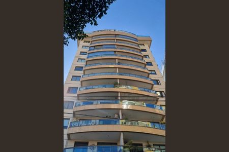Apartamento à venda com 130m², 3 quartos e 2 vagasFachada