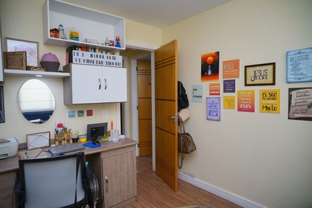 Apartamento à venda com 130m², 3 quartos e 2 vagasQuarto 3