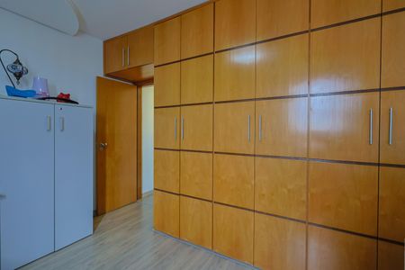 Apartamento à venda com 240m², 5 quartos e 4 vagasQuarto 4