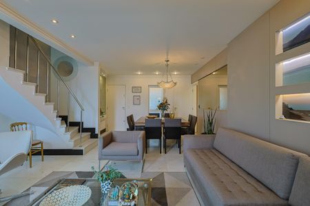 Apartamento à venda com 240m², 5 quartos e 4 vagasSala