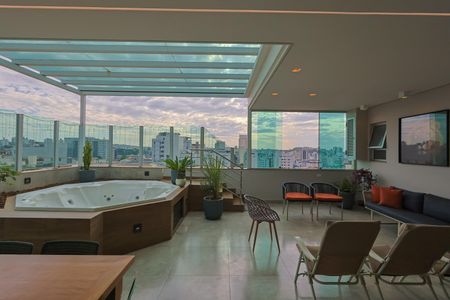 Apartamento à venda com 240m², 5 quartos e 4 vagasCobertura