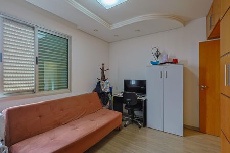 Apartamento à venda com 240m², 5 quartos e 4 vagasQuarto 4