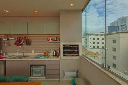 Apartamento à venda com 240m², 5 quartos e 4 vagasCobertura