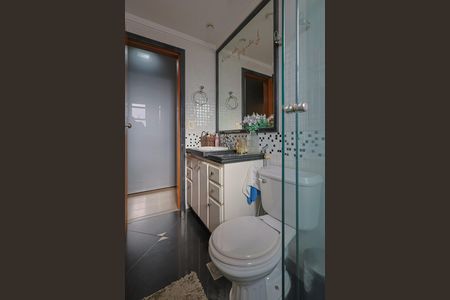 Apartamento à venda com 240m², 5 quartos e 4 vagasBanheiro da Suíte