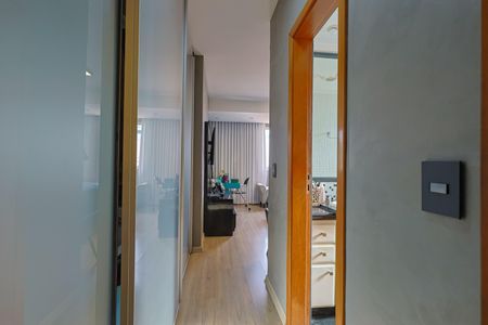 Apartamento à venda com 240m², 5 quartos e 4 vagasCorredor