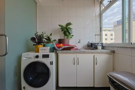 Apartamento à venda com 240m², 5 quartos e 4 vagasÁrea de Serviço