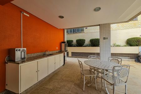 Apartamento à venda com 240m², 5 quartos e 4 vagasÁrea comum