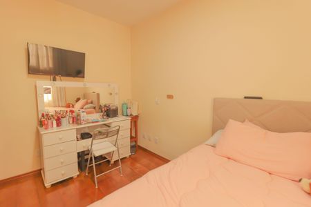 Casa à venda com 359m², 4 quartos e 6 vagas Casa à venda com 359m², 4 quartos e 6 vagasQuarto 3