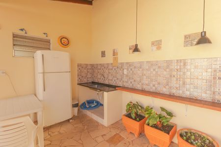 Casa à venda com 359m², 4 quartos e 6 vagas Casa à venda com 359m², 4 quartos e 6 vagasÁrea Externa