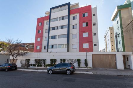 Apartamento à venda com 177m², 3 quartos e 3 vagasFachada