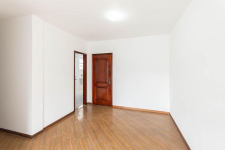 Apartamento à venda com 100m², 3 quartos e 2 vagasSala