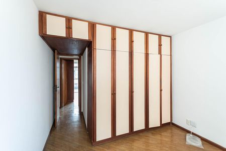Apartamento à venda com 100m², 3 quartos e 2 vagasQuarto 2
