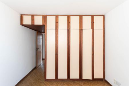Apartamento à venda com 100m², 3 quartos e 2 vagasQuarto 2