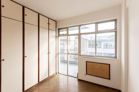 Apartamento à venda com 100m², 3 quartos e 2 vagasSuíte