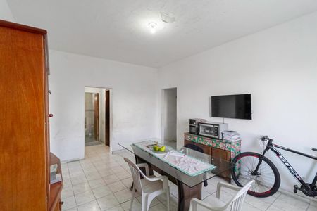 Casa à venda com 1068m², 3 quartos e 8 vagas Casa à venda com 1068m², 3 quartos e 8 vagasCopa