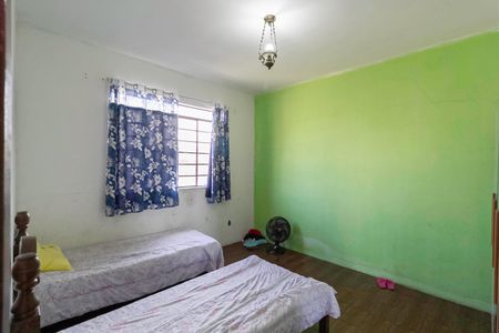 Casa à venda com 1068m², 3 quartos e 8 vagas Casa à venda com 1068m², 3 quartos e 8 vagasQuarto 1