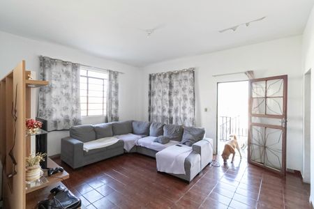 Casa à venda com 1068m², 3 quartos e 8 vagas Casa à venda com 1068m², 3 quartos e 8 vagasSala