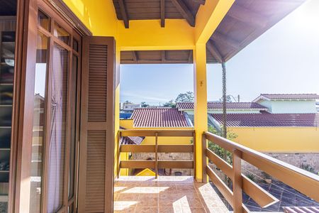 Casa à venda com 229m², 3 quartos e 3 vagas Casa à venda com 229m², 3 quartos e 3 vagasVaranda do Quarto 2