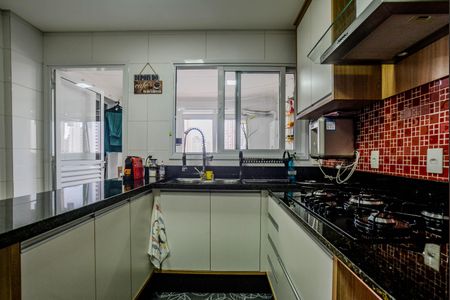 Apartamento à venda com 115m², 3 quartos e 4 vagasCozinha