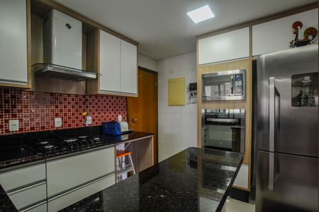 Apartamento à venda com 115m², 3 quartos e 4 vagasCozinha