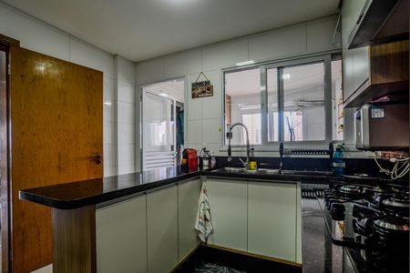 Apartamento à venda com 115m², 3 quartos e 4 vagasCozinha