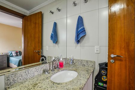 Apartamento à venda com 115m², 3 quartos e 4 vagasBanheiro da Suíte 2