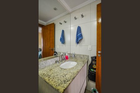 Apartamento à venda com 115m², 3 quartos e 4 vagasBanheiro da Suíte 2