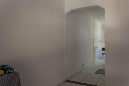 Casa à venda com 210m², 3 quartos e 2 vagas Casa à venda com 210m², 3 quartos e 2 vagasSala