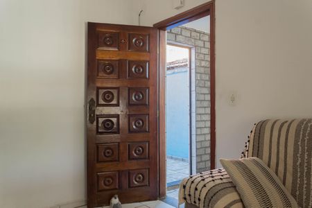 Casa à venda com 210m², 3 quartos e 2 vagas Casa à venda com 210m², 3 quartos e 2 vagasSala