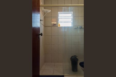 Casa à venda com 210m², 3 quartos e 2 vagas Casa à venda com 210m², 3 quartos e 2 vagasBanheiro