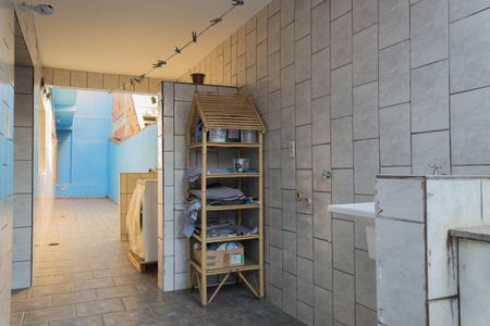 Casa à venda com 210m², 3 quartos e 2 vagas Casa à venda com 210m², 3 quartos e 2 vagasÁrea de Serviço