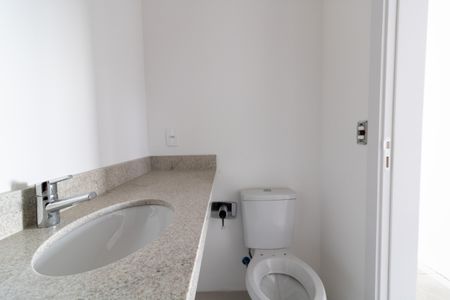 Apartamento à venda com 61m², 2 quartos e 1 vaga Apartamento à venda com 61m², 2 quartos e 1 vagaBanheiro