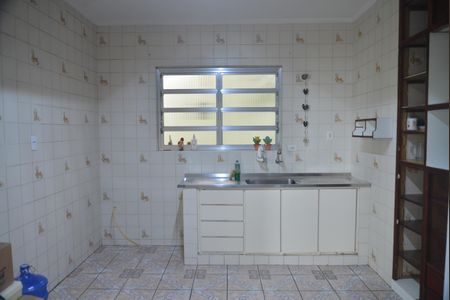 Casa à venda com 126m², 3 quartos e 2 vagasCozinha