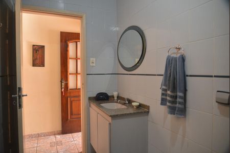 Casa à venda com 126m², 3 quartos e 2 vagasBanheiro Social