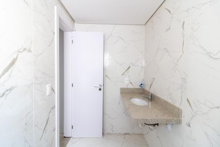 Apartamento à venda com 75m², 2 quartos e 2 vagas Apartamento à venda com 75m², 2 quartos e 2 vagasBanheiro da Suíte