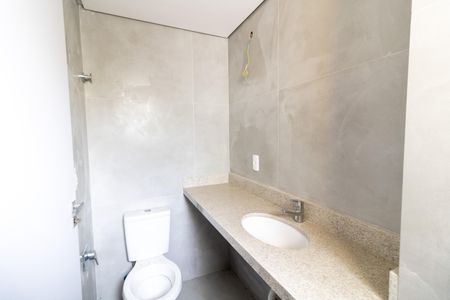 Apartamento à venda com 75m², 2 quartos e 2 vagas Apartamento à venda com 75m², 2 quartos e 2 vagasBanheiro