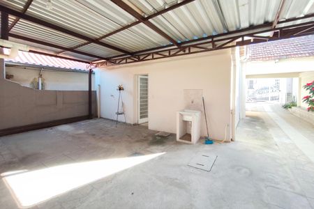 Casa para alugar com 295m², 3 quartos e 4 vagas Casa para alugar com 295m², 3 quartos e 4 vagasQuintal