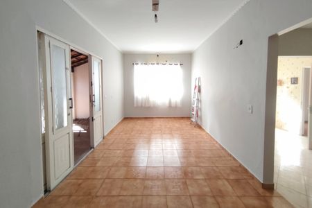 Casa para alugar com 295m², 3 quartos e 4 vagas Casa para alugar com 295m², 3 quartos e 4 vagasSala de Estar