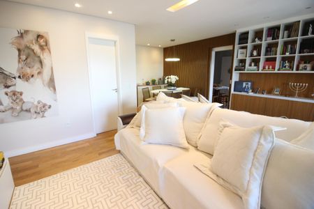 Apartamento à venda com 125m², 3 quartos e 2 vagasSala