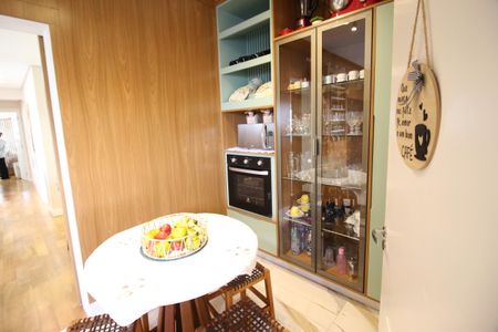 Apartamento à venda com 125m², 3 quartos e 2 vagasCozinha
