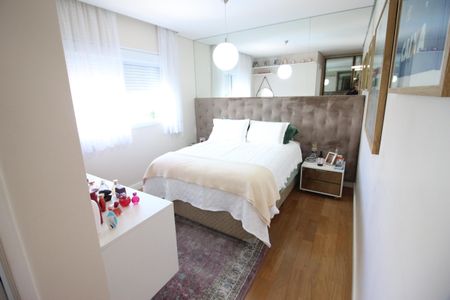 Apartamento à venda com 125m², 3 quartos e 2 vagasSuíte 1