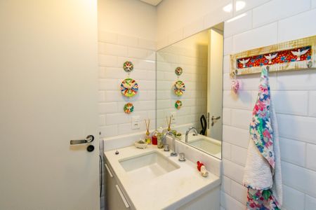 Apartamento para alugar com 73m², 2 quartos e 3 vagas Apartamento para alugar com 73m², 2 quartos e 3 vagasBanheiro da Suíte 2