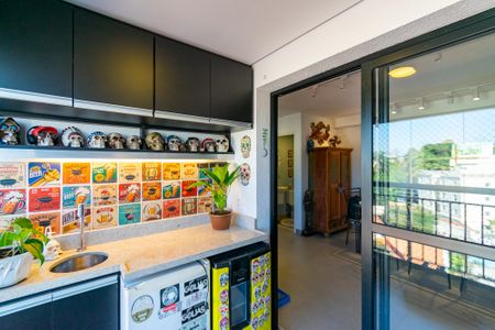 Apartamento para alugar com 73m², 2 quartos e 3 vagas Apartamento para alugar com 73m², 2 quartos e 3 vagasVaranda